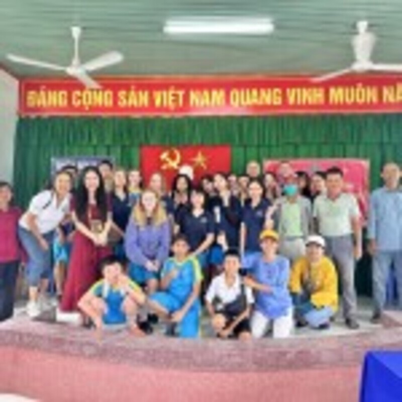 Spreading Joy and Making a Difference: EFI Academy Students Volunteer in Binh Tri Village!