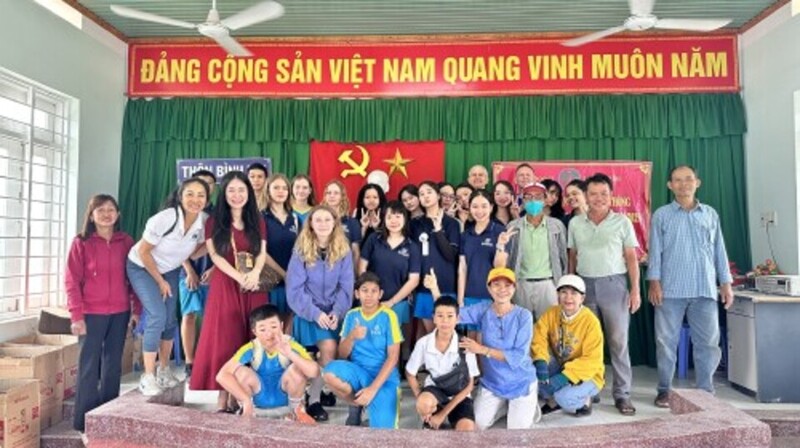 Spreading Joy and Making a Difference: EFI Academy Students Volunteer in Binh Tri Village!